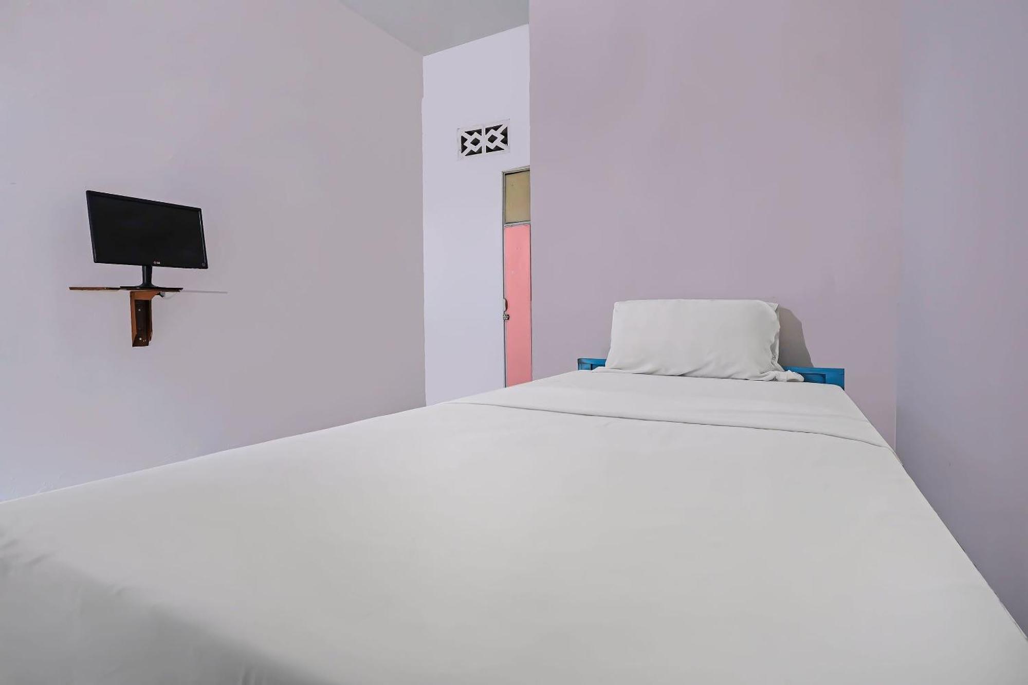 Spot On 92421 City Kost Syariah 팡칼피낭 외부 사진